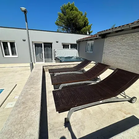 Villa Monte Magno *