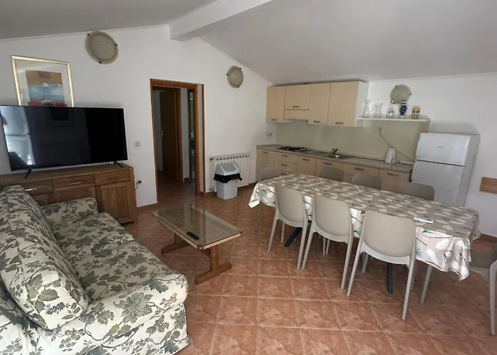 Monte Magno Villa Pola